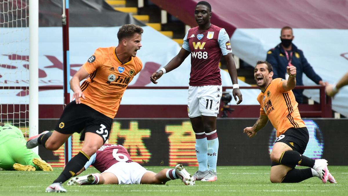 Dendoncker strike steers Wolves past Aston Villa