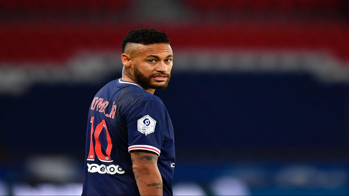 PSG 'strongly supports' Neymar over racist abuse complaint - Football news