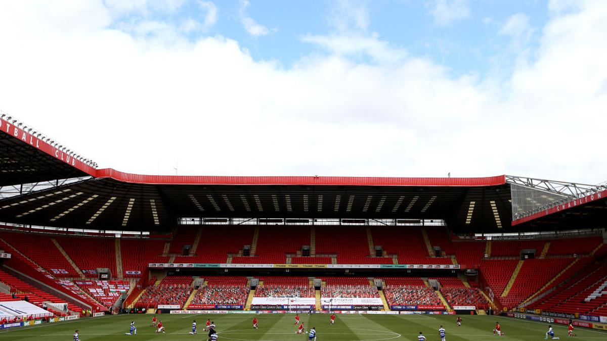 Taking a knee has become PR stunt, says QPR's Les Ferdinand