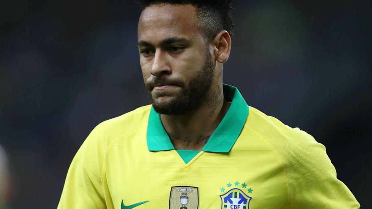 Neymar to travel for World Cup qualifying despite injury