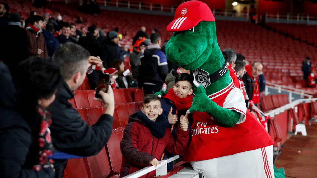 Ozil offers to pay salary of Arsenal mascot Gunnersaurus