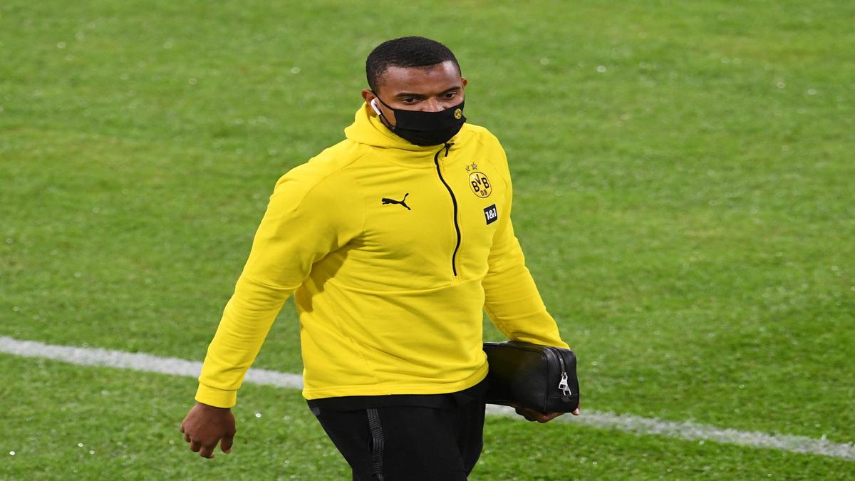 Manuel Akanji tests positive for COVID-19 - Football News - Sportstar