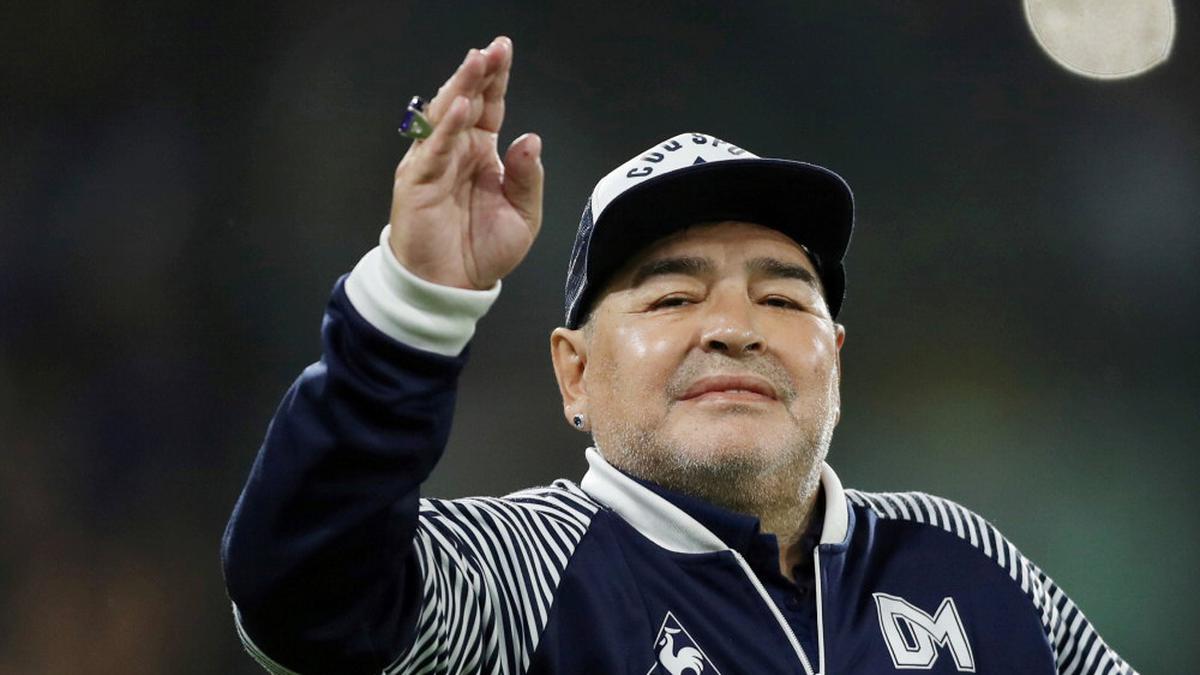 Maradona sedated to help ease recovery from alcohol addiction