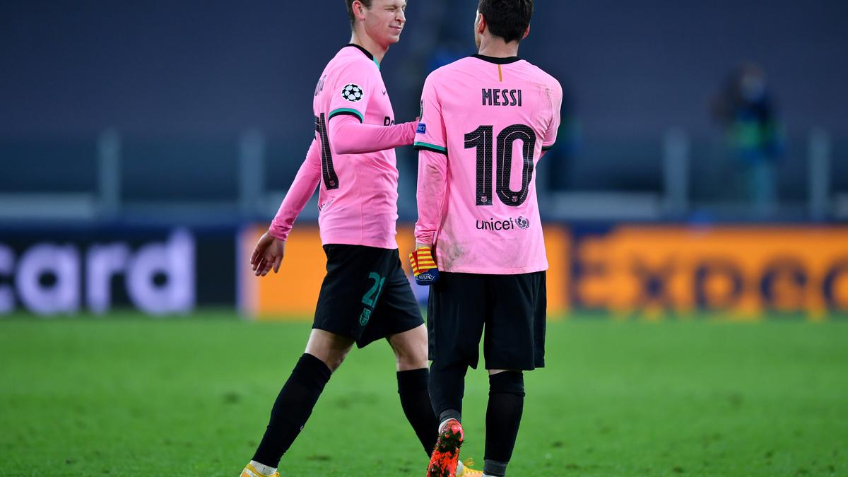 Champions League: Barcelona rests Messi, De Jong