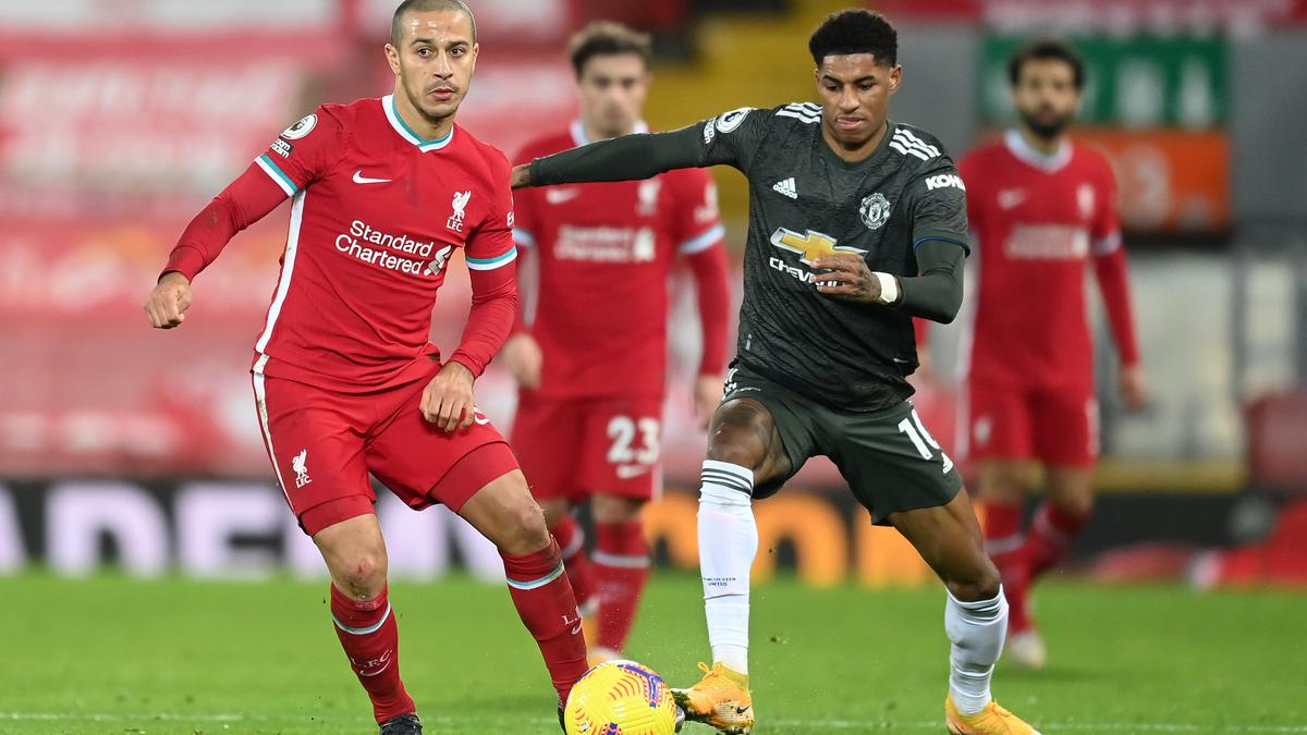 Premier League: Liverpool held to goalless draw by Man United