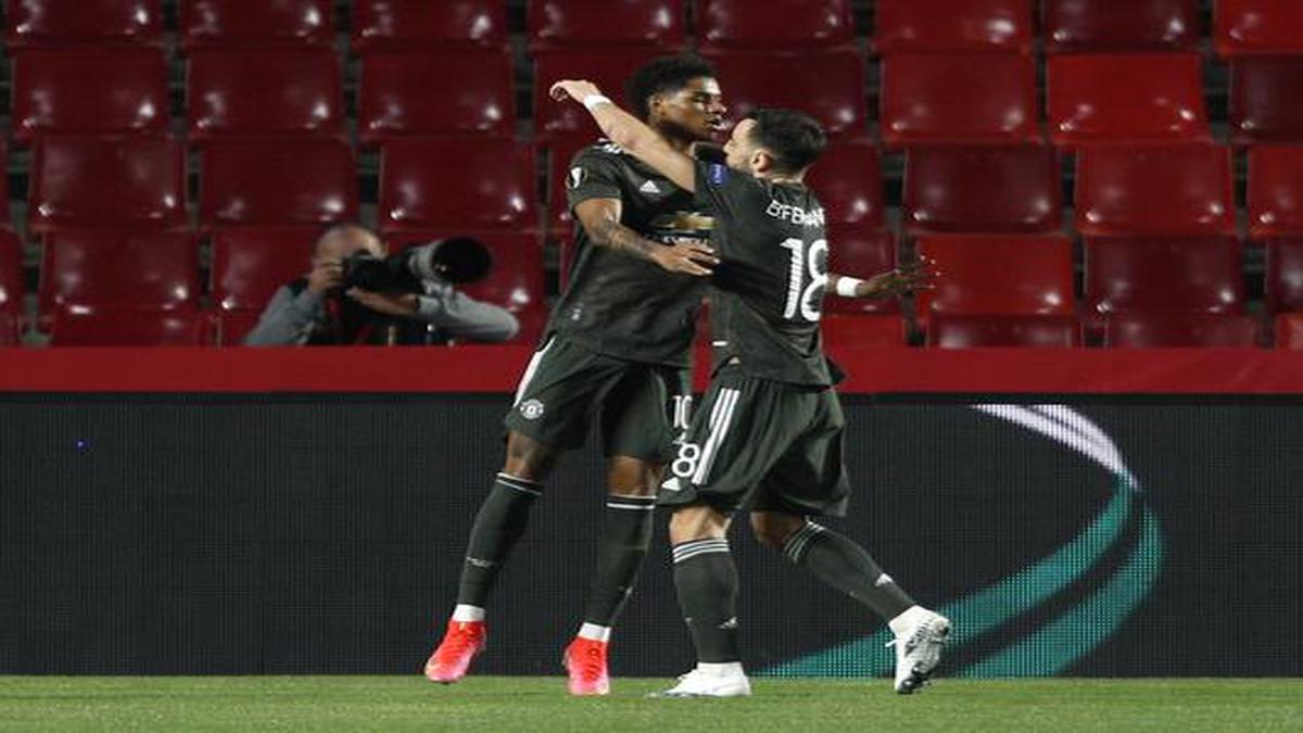 Rashford, Fernandes give Man United one foot in Europa semis