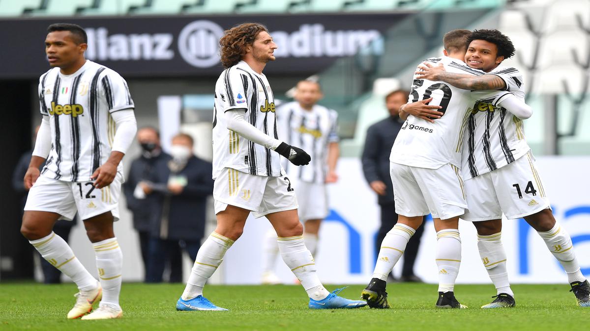 Serie A: Juventus eases past Genoa to keep faint title hopes alive