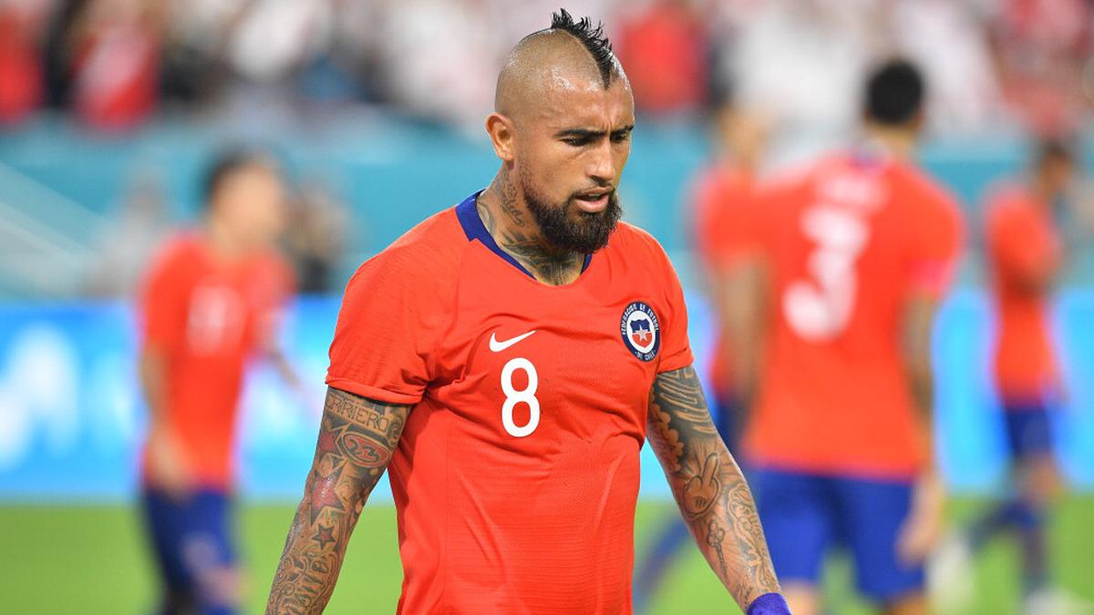 Inter Milan's Arturo Vidal in hospital after positive Covid test