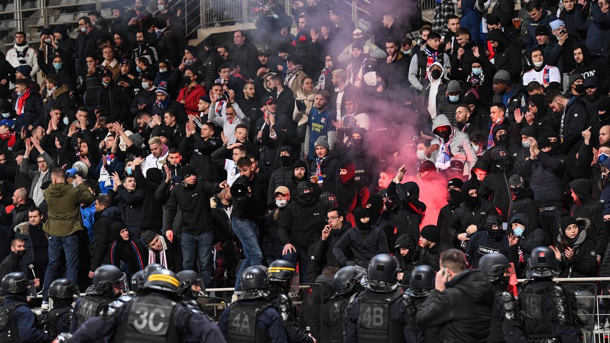 Paris FC and Lyon thrown out of French Cup for fan violence