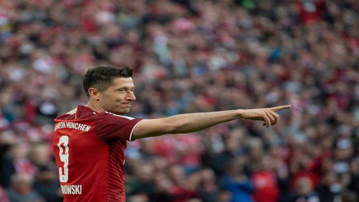 Robert Lewandowski to start in Bayern's season finale, future still unclear