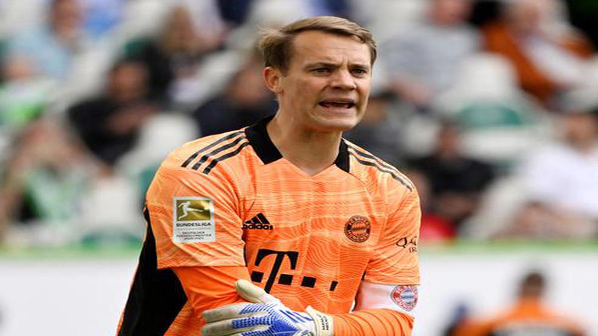 Neuer extends Bayern Munich contract until 2024