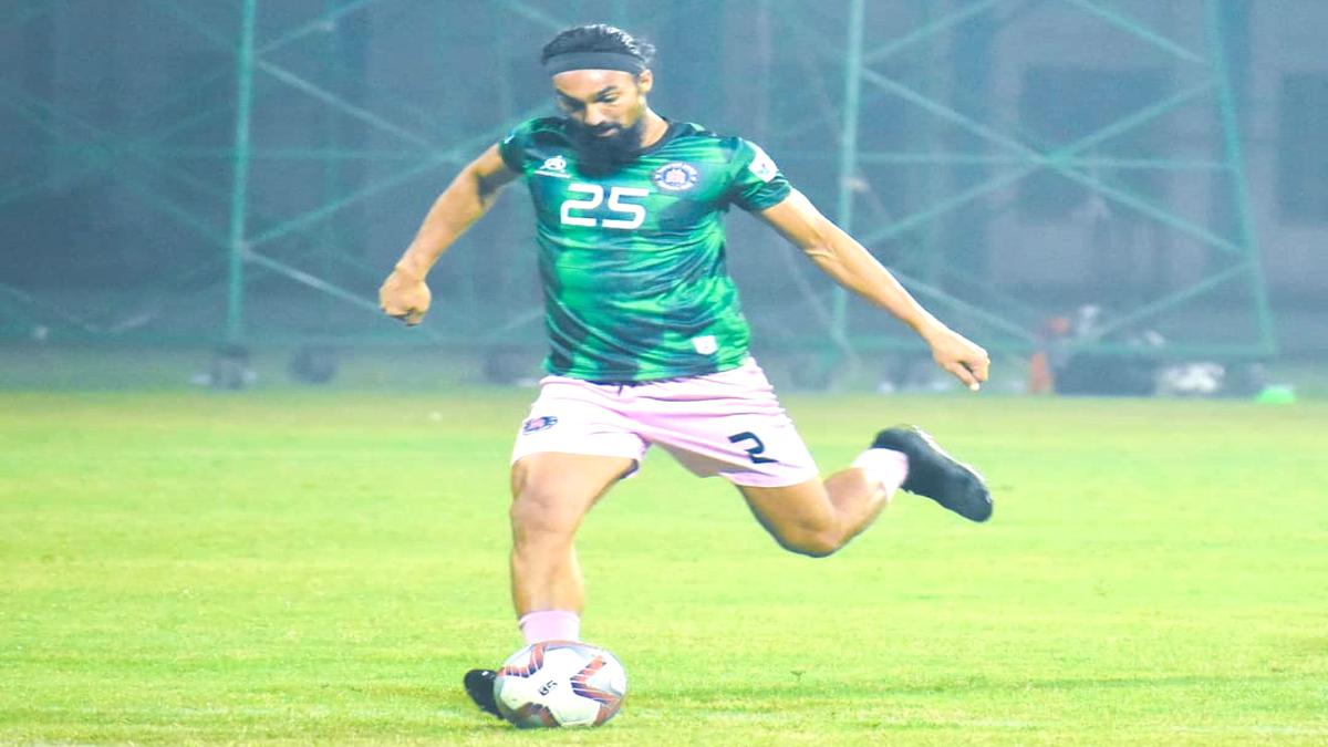 Chennaiyin FC signs defender Gurmukh Singh - Sportstar