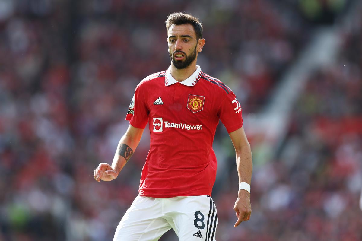 Manchester United names Bruno Fernandes as new captain