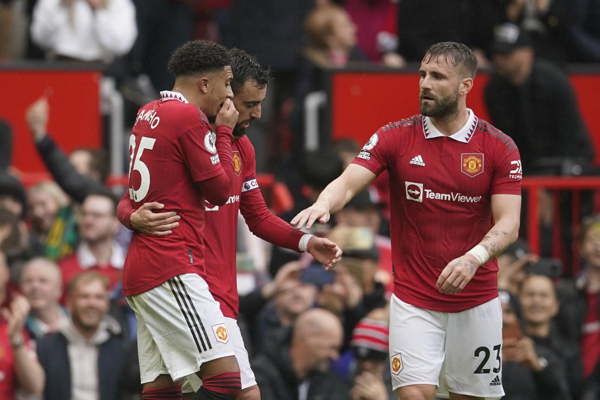 Manchester United 1-0 Aston Villa: Bruno Fernandes goal sees Man