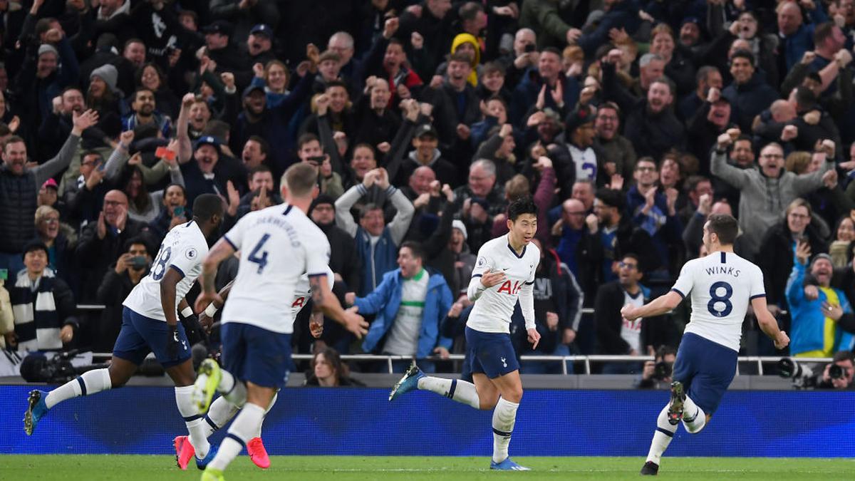 Tottenham 2 0 Manchester City Son Bergwijn And Lloris Sink 10 Men