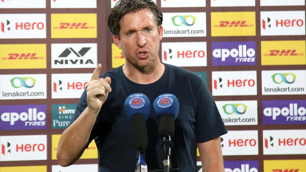 ISL 2020-21: SC East Bengal coach Fowler faces ban, fine for alleged racist remark against referees -Sportstar