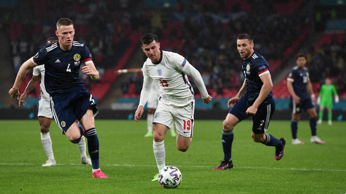 UEFA Euro 2020 Cup: England's Mount, Chilwell isolating after contact with Covid-19 positive Gilmour