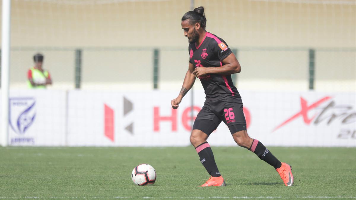 ISL 2021-22: Chennaiyin FC signs defender Deepak Devrani on one-year deal