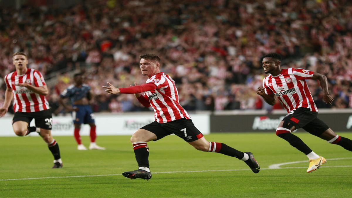 Brentford beats Arsenal 2-0 in its first Premier League match in 74 years