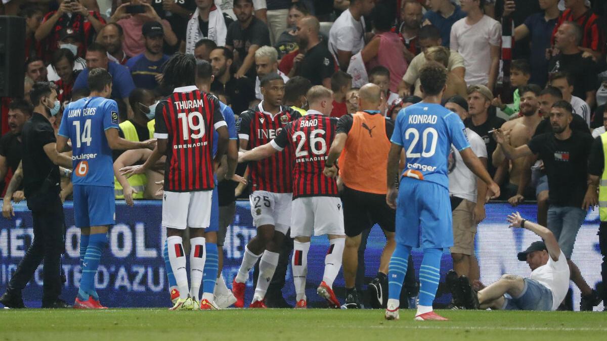 Ligue 1: Nice-Marseille game abandoned after fan violence