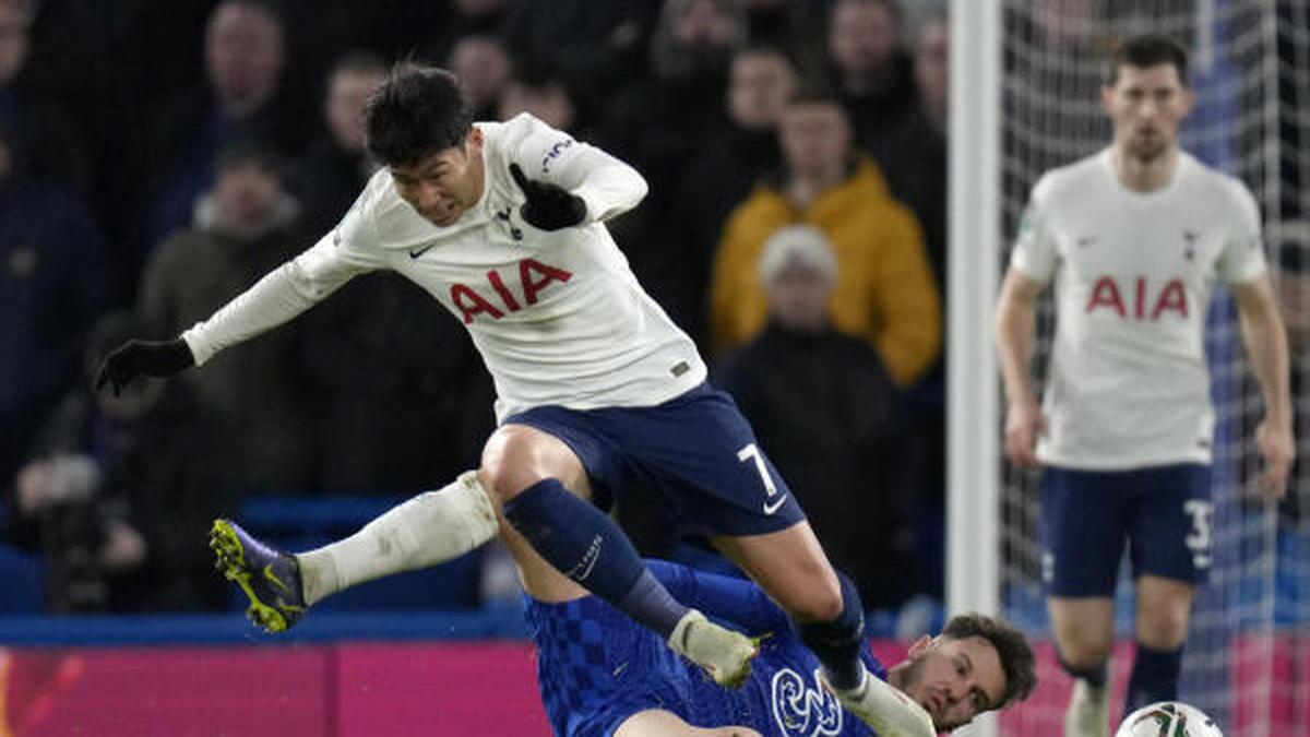 Son ruled out for two weeks with injury, says Spurs boss Conte