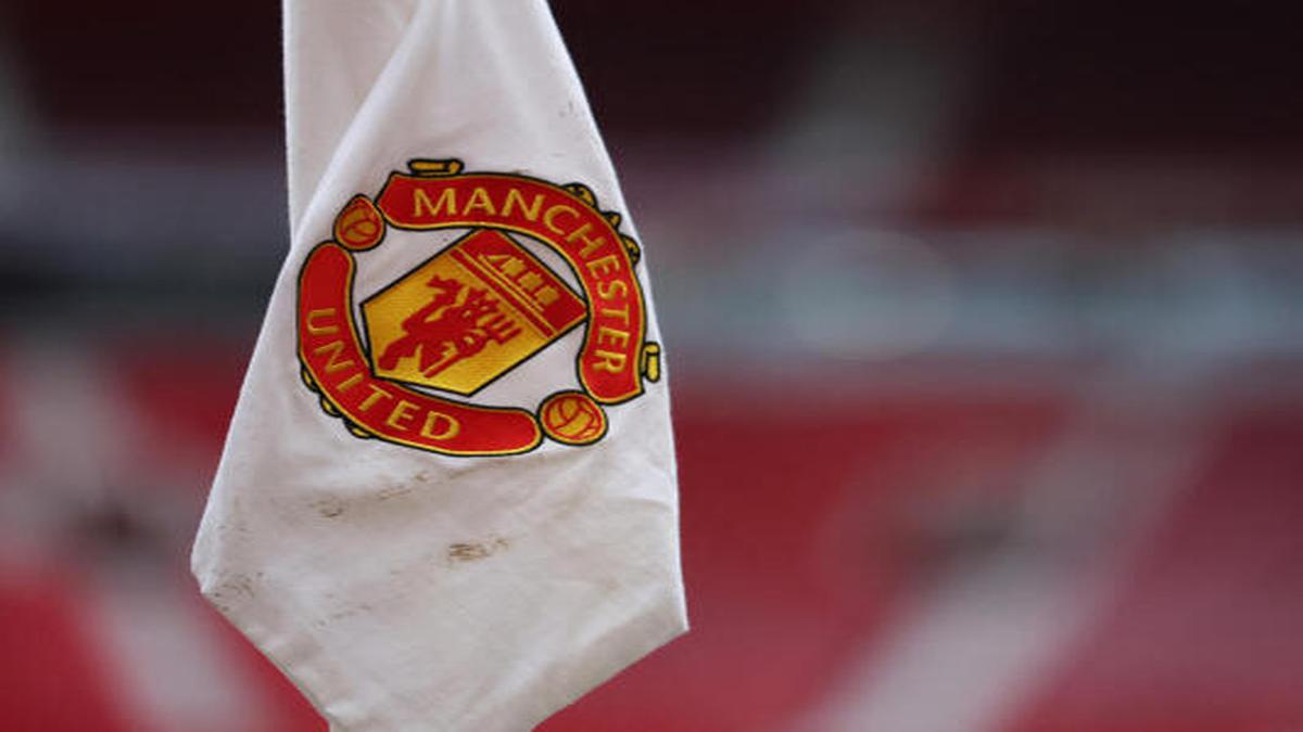 Man United tops league of transfer losses with 1 billion euro net spend