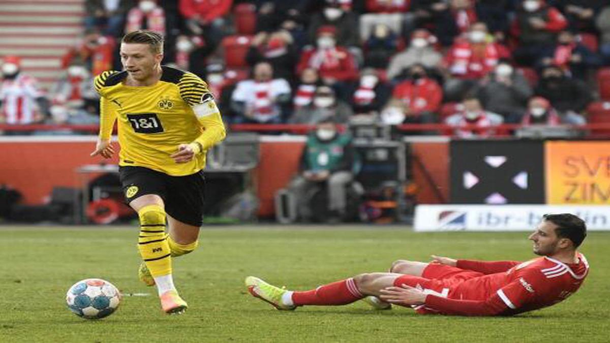 Reus double inspires Dortmund to win at Union