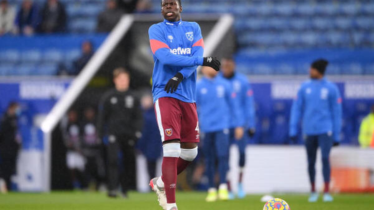 West Ham boss David Moyes urges Kurt Zouma to focus on football