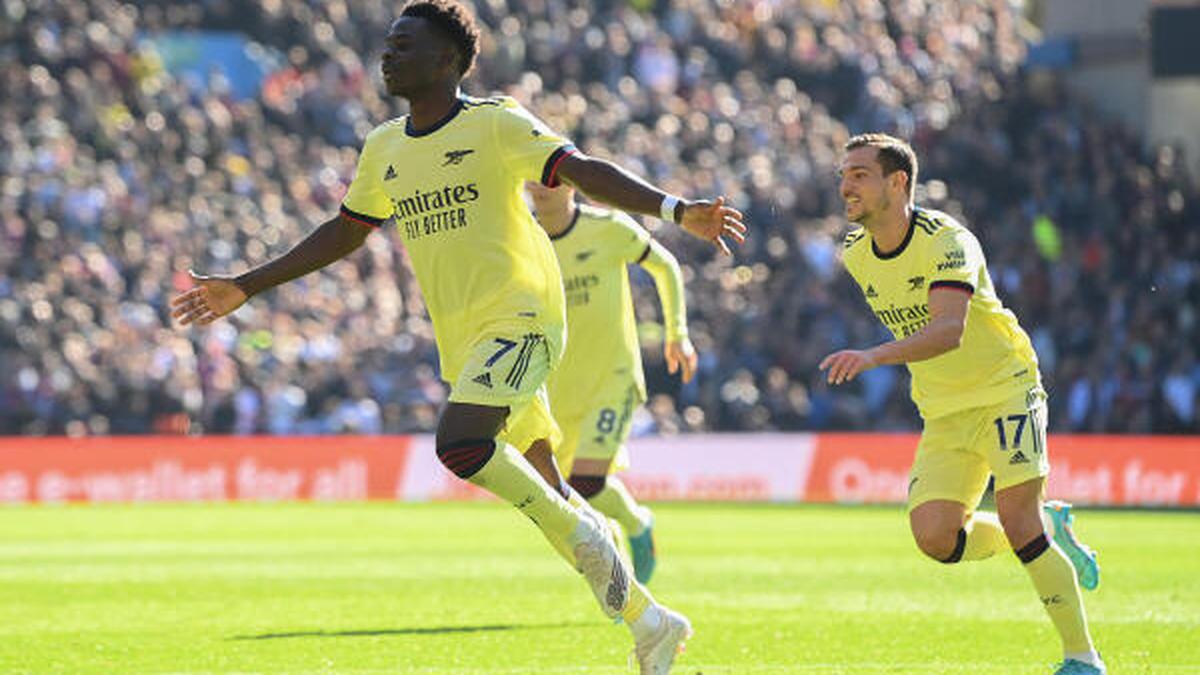 Bukayo Saka strike enough to earn Arsenal win at Villa