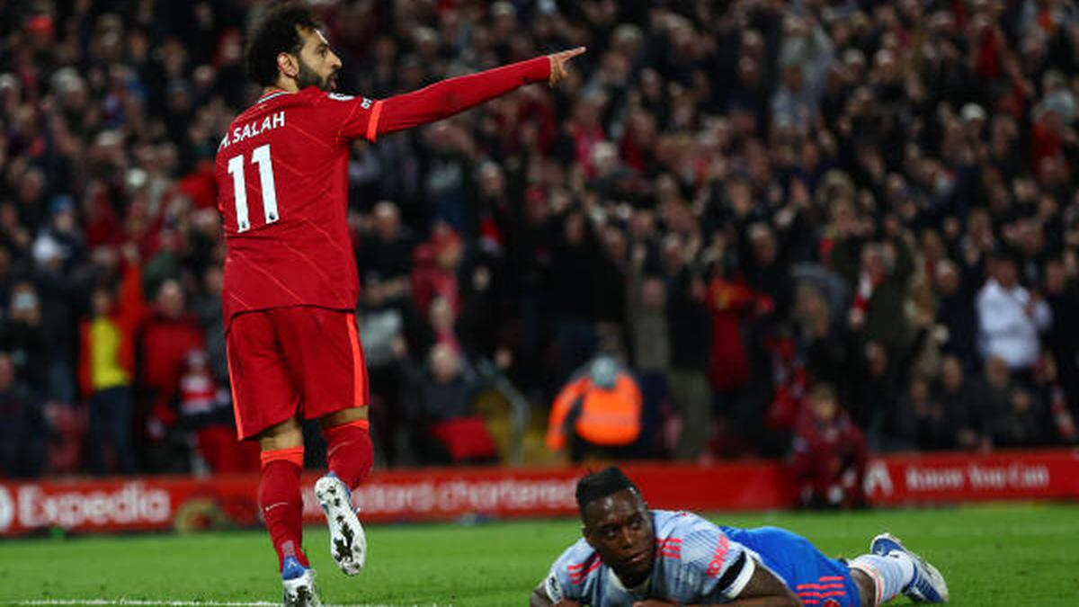 Liverpool hammers Manchester United 4-0 to go top of Premier League