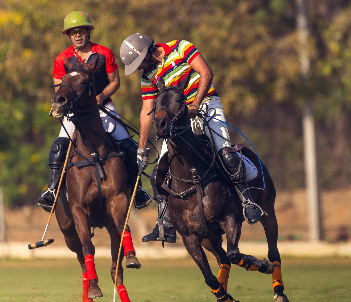 Um vislumbre do jogo entre Jaipur Polo Team e Arion Achievers.