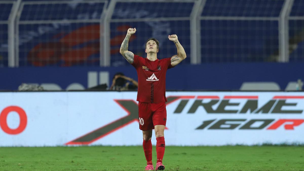 ISL 2020-21, NEUFC vs ATKMB Highlights: Gallego scores stunner as NEUFC beats ATKMB 2-1- ISL Today - Sportstar