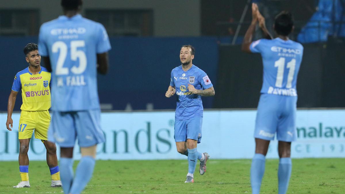 ISL 2020-21 highlights: Mumbai City FC beats Kerala Blasters FC 2-1