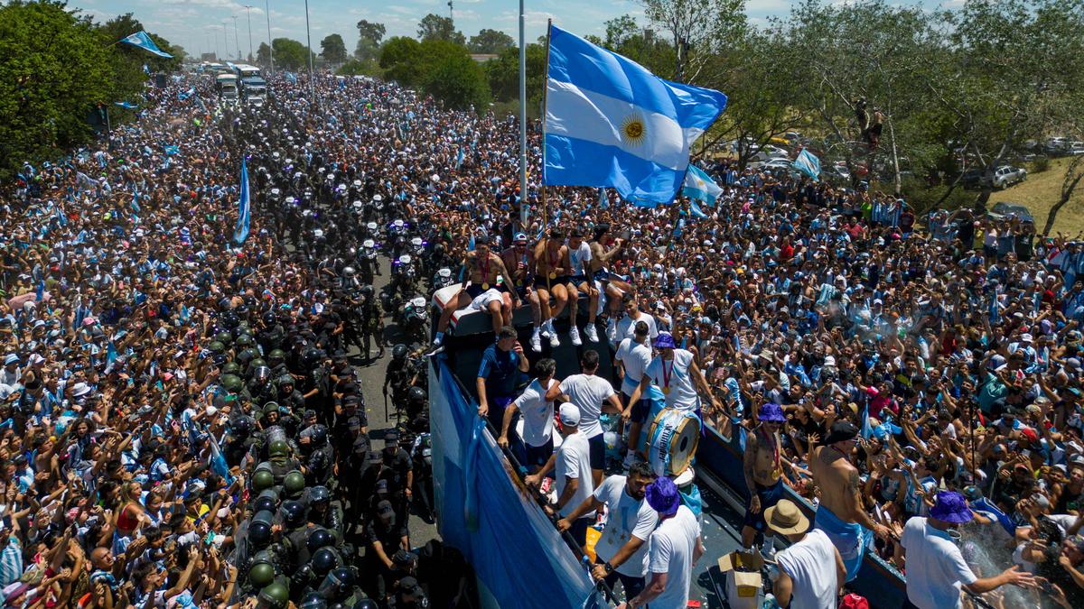 FIFA World Cup crown brings Argentina to a standstill