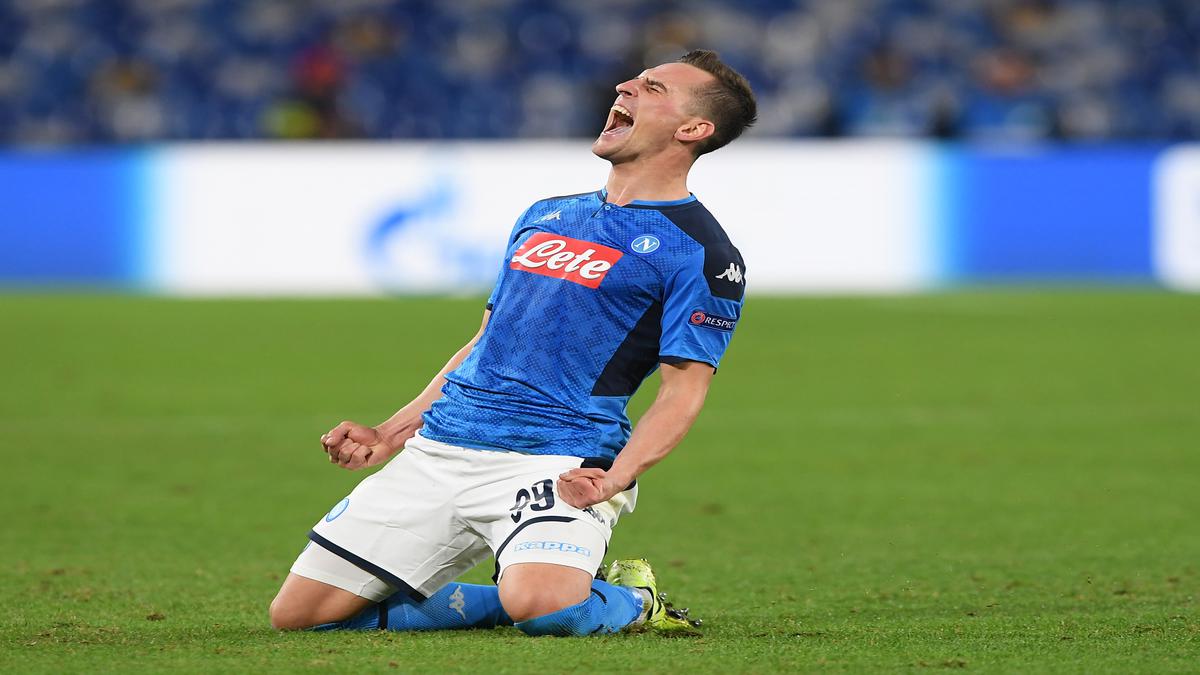 Napoli thrashes Genk to reach Champions League last 16