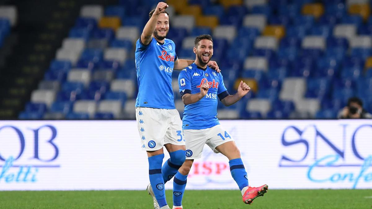 Mertens marks Serie A return with goal as Napoli beats Benevento ...