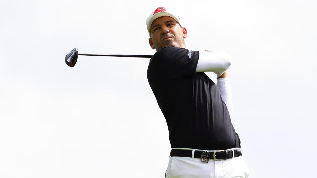 Sergio Garcia tied for 2nd-round lead at LIV Singapore