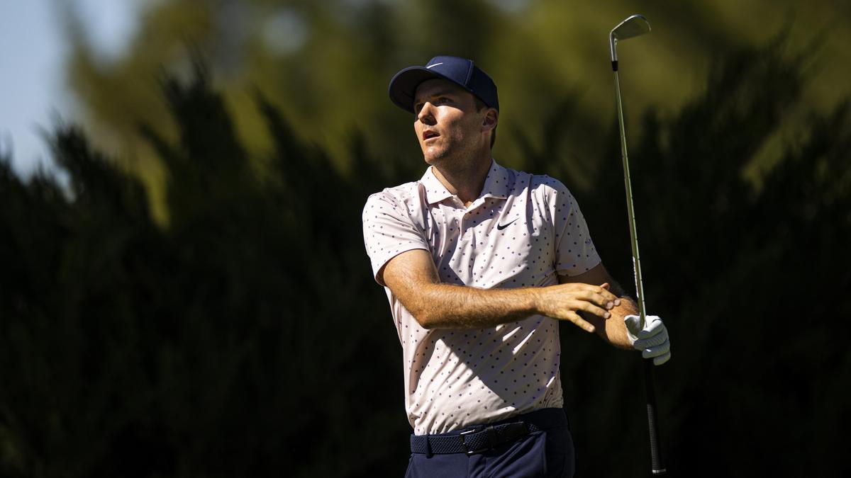 CJ Cup Russell Henley sails to threestroke lead in Las Vegas Sportstar