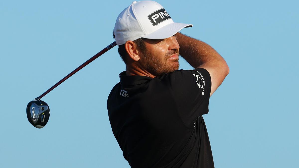 The Open: Oosthuizen chases down Morikawa to lead at halfway point