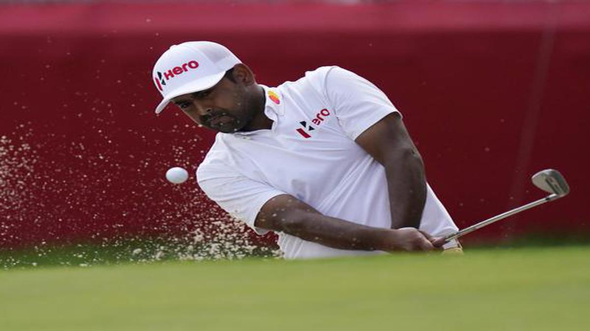 Lahiri cards 71 in third round, slips to tied-17th in Mexico