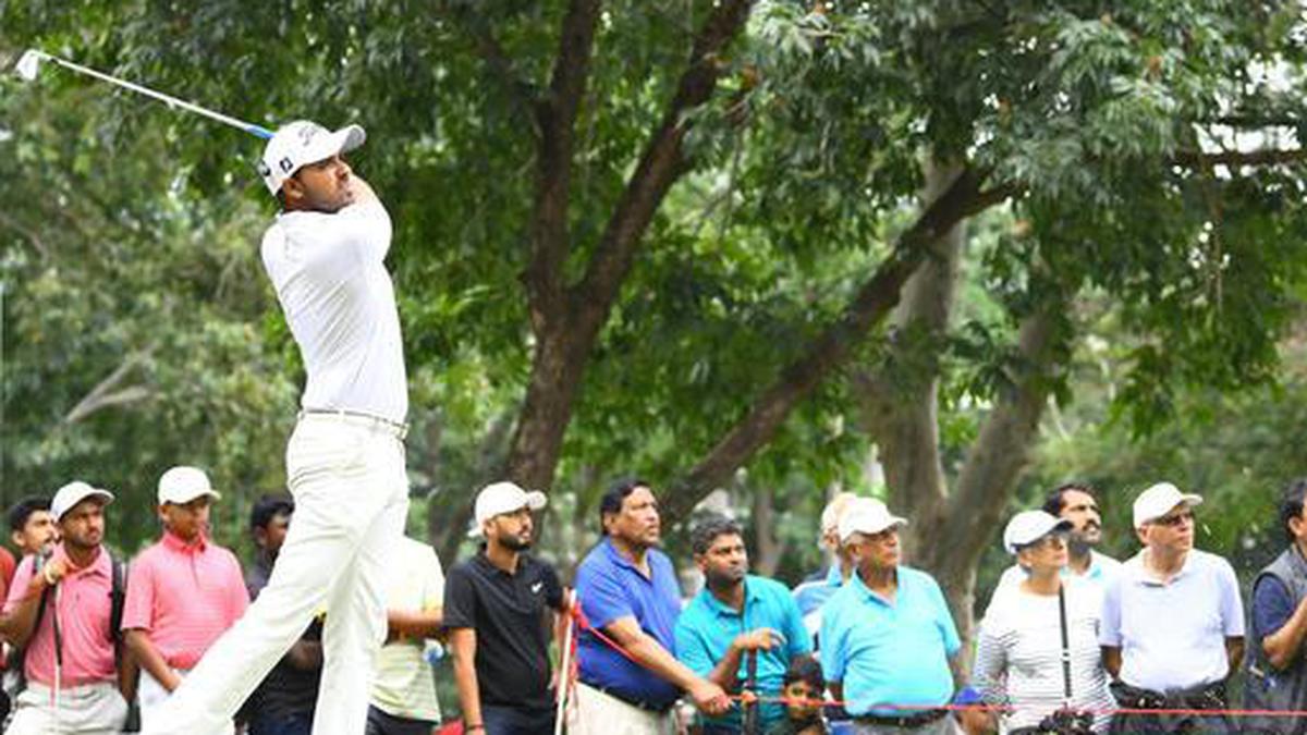 Singapore International golf: India's Khalin Joshi leads, Sandhu lies third