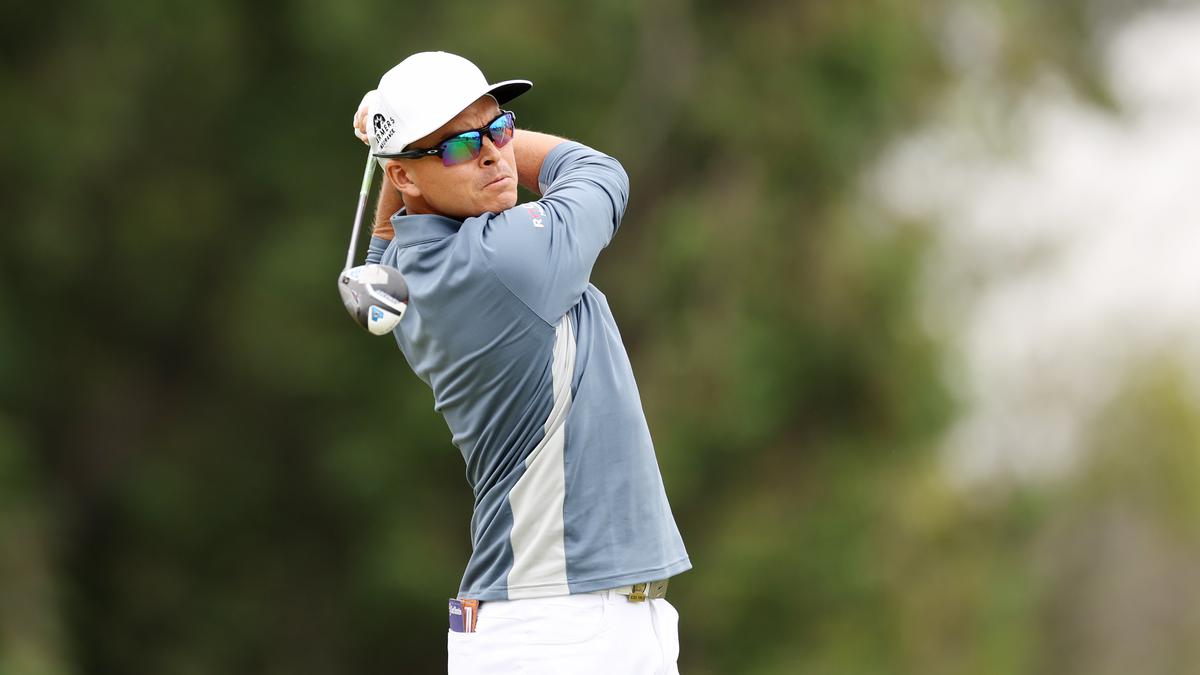 Rickie Fowler units US Open document with 62 at Los Angeles Country Club