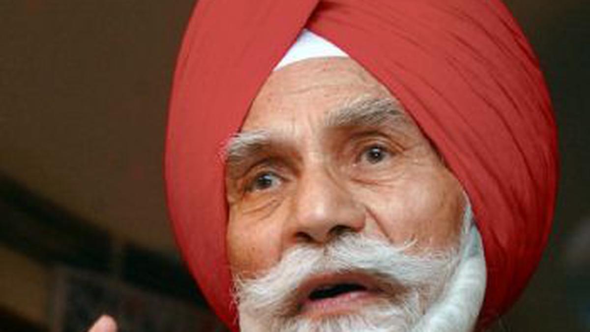 Balbir Singh Sr obit: His hockey stick was a magician’s wand