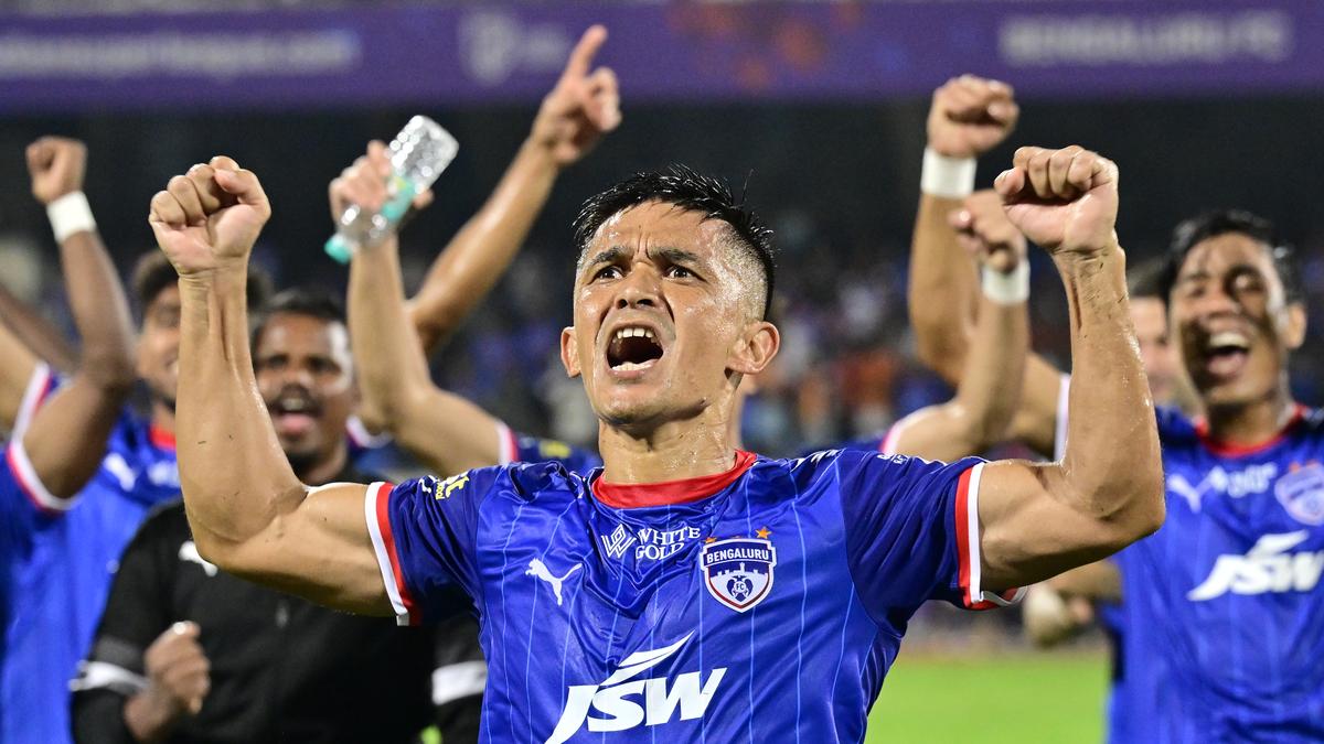 Chennaiyin FC vs Bengaluru FC LIVE score, ISL 2024/25: Lineups out; Coyle’s men hope to temper roaring Blues