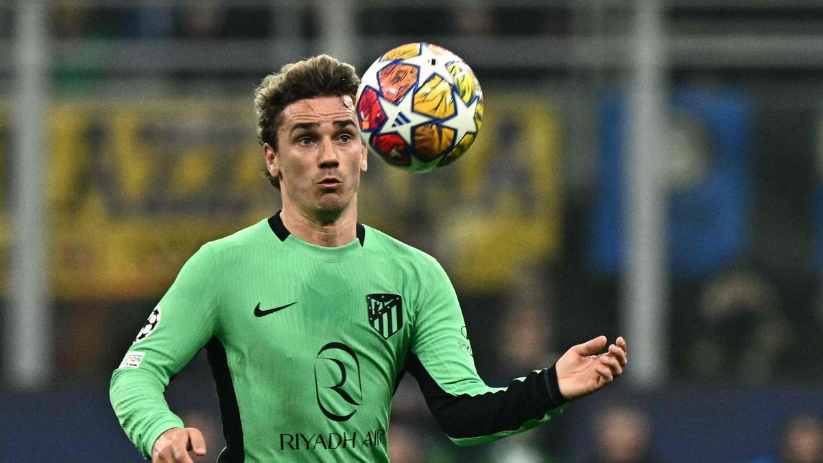 Atletico Madrid boss Simeone sweating on Griezmann fitness after ankle injury