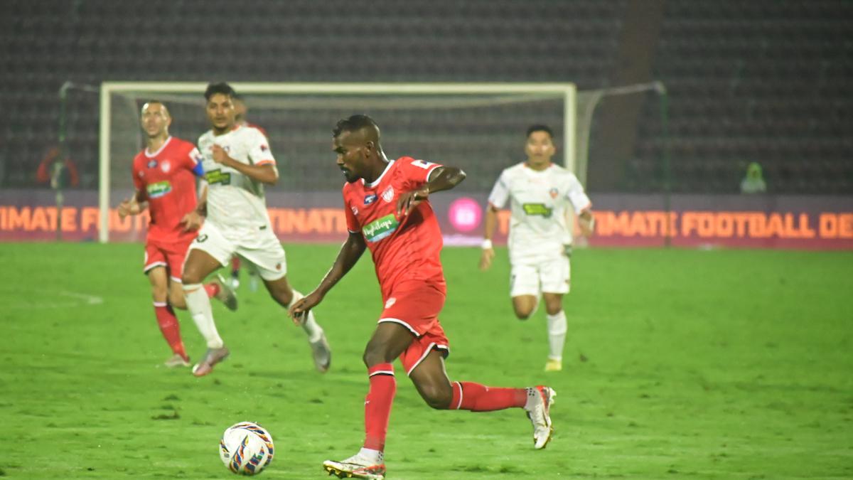 ISL 2023-24 heads into season break as FC Goa stays unbeaten after 1-1 draw against NorthEast