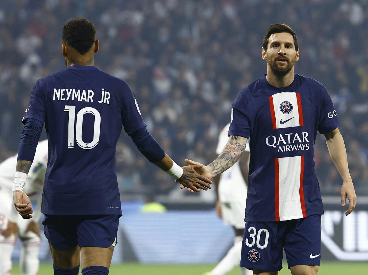 Lyon 0-1 PSG Highlights: Messi scores from a Neymar assist, Paris  Saint-Germain sits on top of Ligue 1 - Sportstar