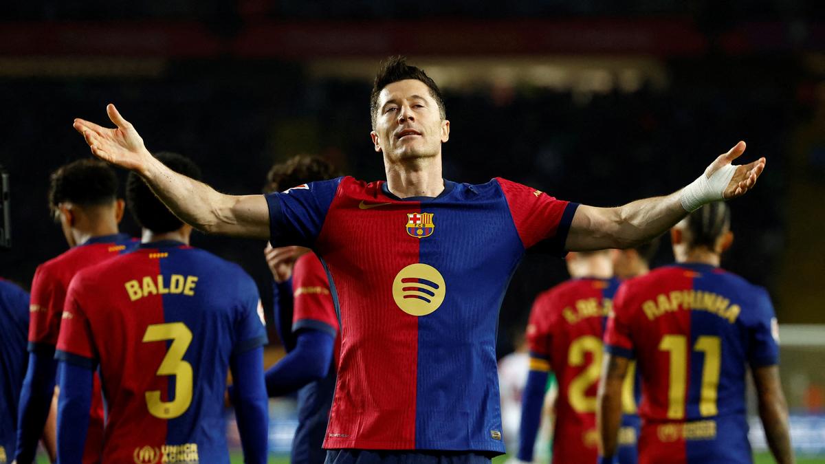 La Liga 2024-25: Barcelona edges past Rayo Vallecano to claim top spot with Lewandowski penalty