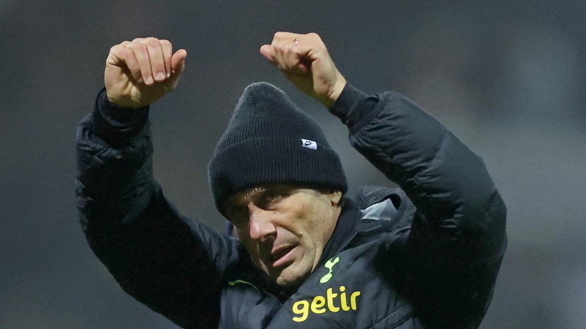 Spurs manager Conte ‘feeling better’ after gallbladder surgery