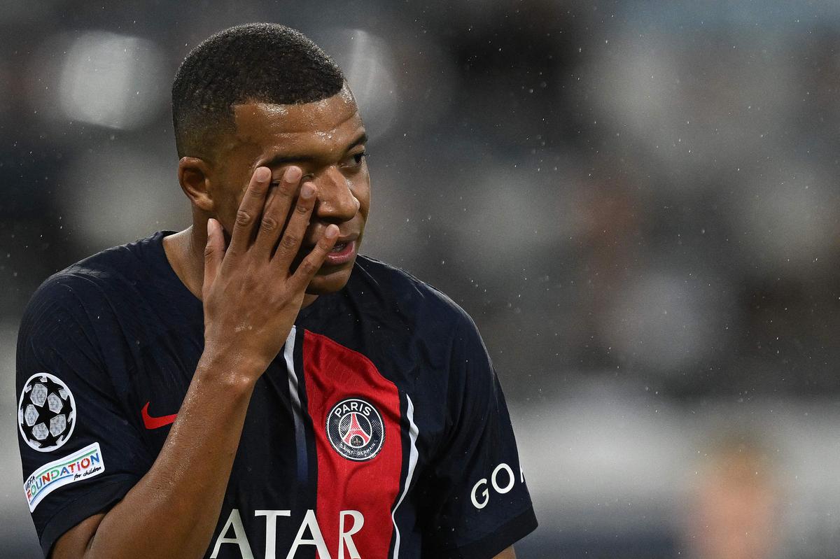 Kylian Mbappe makes winning return for PSG as players wear jersey with  names in Mandarin - in pictures